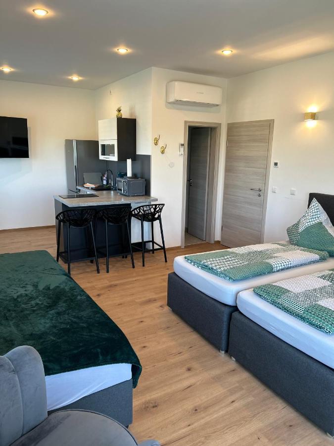 Apartment Im Sand Bad Schönborn Esterno foto
